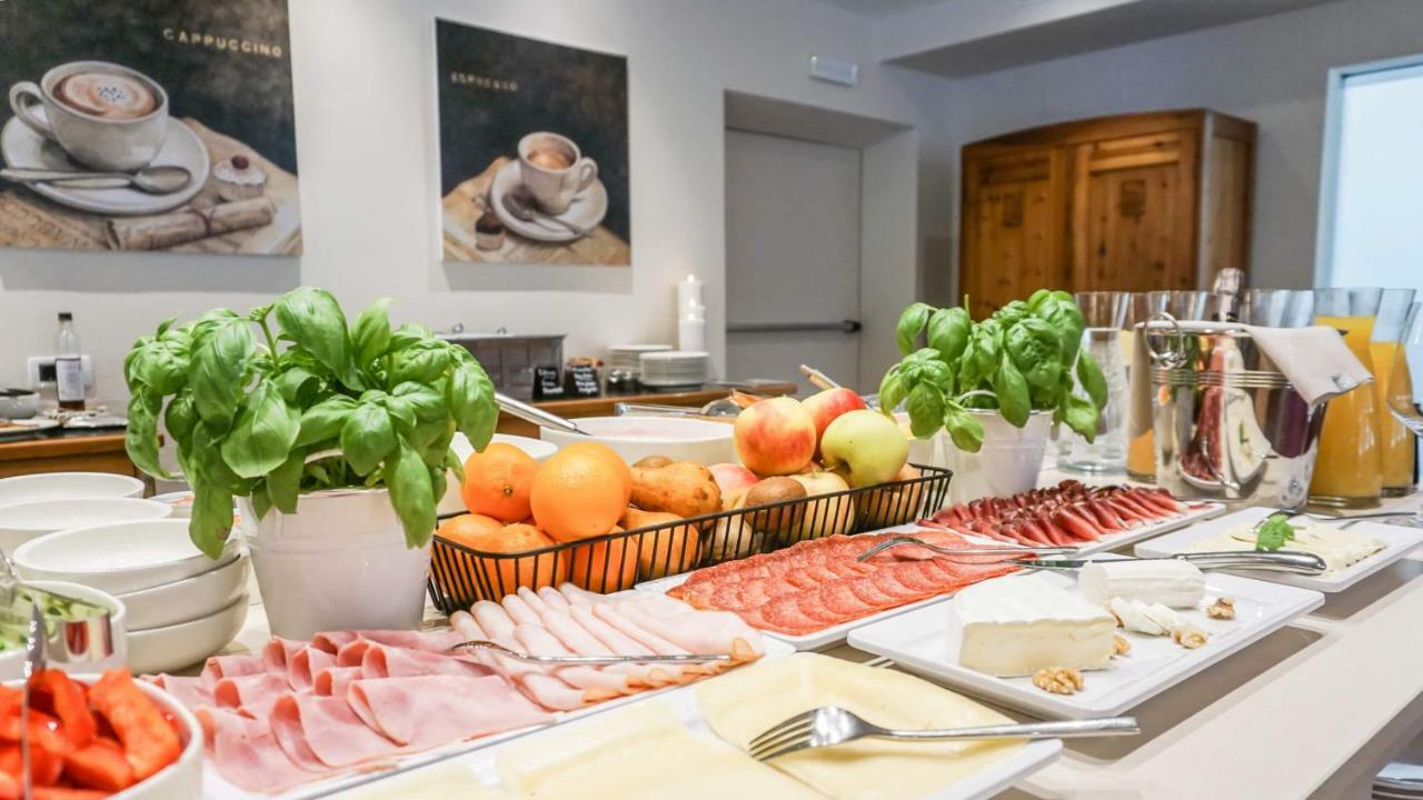 Hotel Villa Laurus Merano Luaran gambar